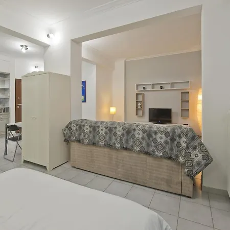 Mavili Square Apartment *